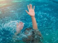 Ilustrasi: tenggelam