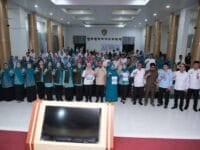 ZERO DOSE. Gubernur Sulsel, Andi Sudirman Sulaiman dan Bupati Gowa, Sitti Husniah Talenrang dalam kegiatan Advokasi dan Sosialisasi Imunisasi Nasional Tingkat Kabupaten Gowa di Baruga Karaeng Galesong, Kantor Bupati Gowa, Rabu (1/4)