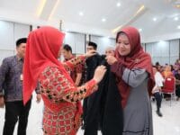 TRAINING. Bupati Gowa, Sitti Husniah Talenrang melepas kafilah untuk MTQ tingkat Sulsel, Kamis, 9 April 2026.